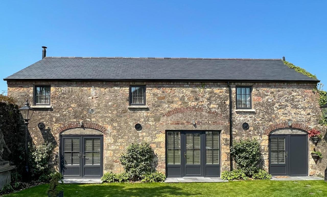 Converted Victorian Coach House With Hot Tub Stewartstown Exterior photo